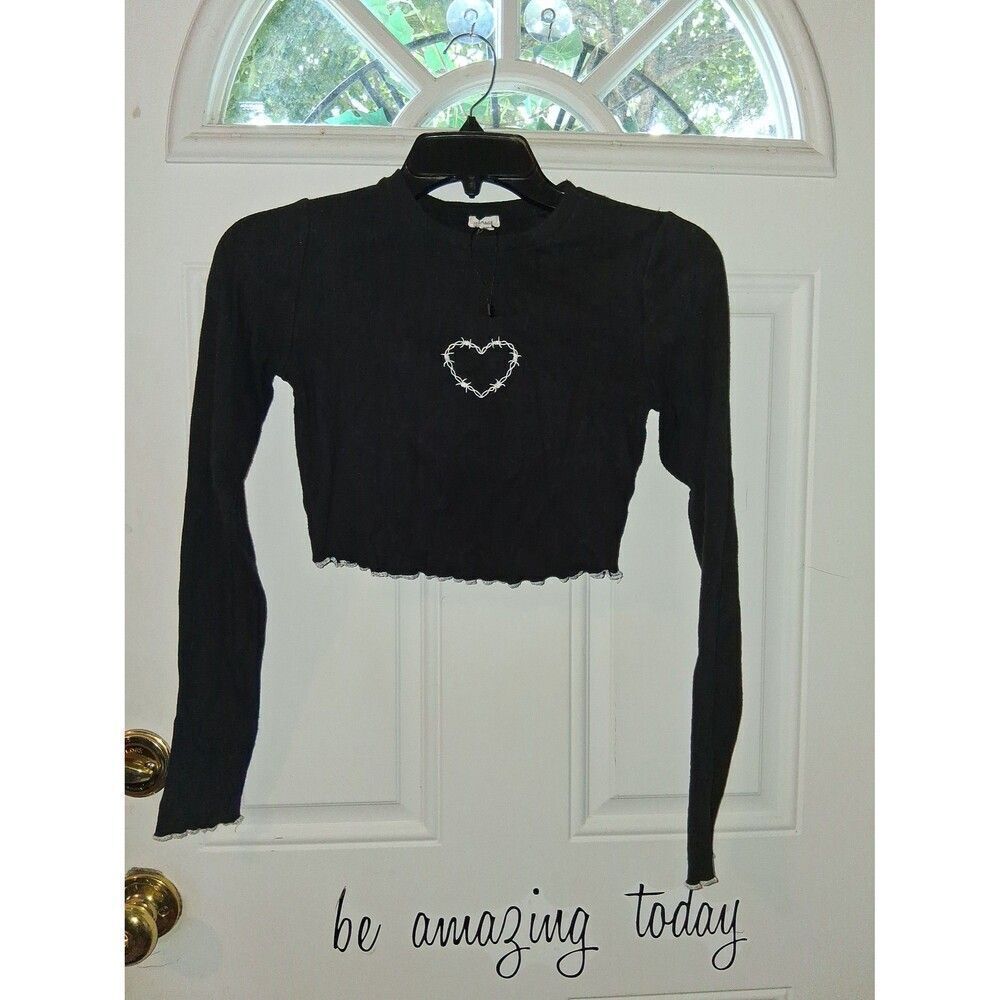 Garage Crop Top Juniors P/S Black Embroidered Barbed Wire L/S - Picture 2 of 7